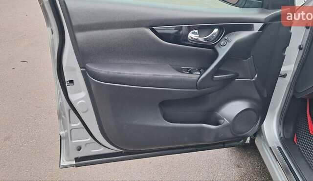 Серый Ниссан Кашкай, объемом двигателя 1.5 л и пробегом 120 тыс. км за 14900 $, фото 44 на Automoto.ua