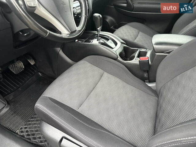 Серый Ниссан Кашкай, объемом двигателя 1.2 л и пробегом 81 тыс. км за 11600 $, фото 39 на Automoto.ua