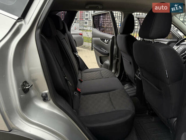 Серый Ниссан Кашкай, объемом двигателя 1.2 л и пробегом 81 тыс. км за 12900 $, фото 14 на Automoto.ua