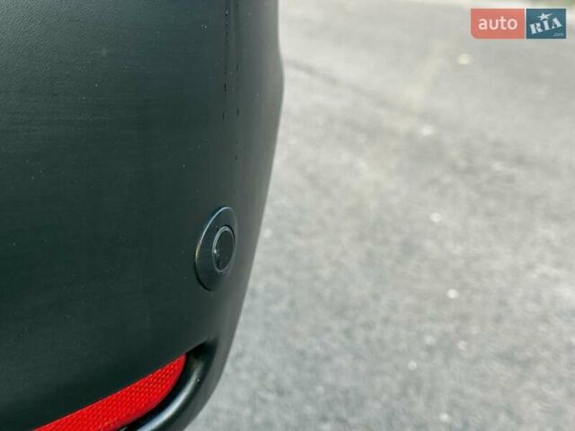 Сірий Ніссан Кашкай, об'ємом двигуна 1.6 л та пробігом 92 тис. км за 16200 $, фото 12 на Automoto.ua