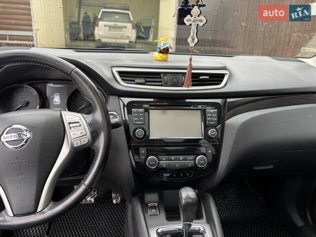 Серый Ниссан Кашкай, объемом двигателя 1.6 л и пробегом 230 тыс. км за 17000 $, фото 11 на Automoto.ua