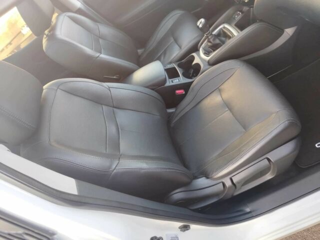 Серый Ниссан Кашкай, объемом двигателя 1.6 л и пробегом 72 тыс. км за 6050 $, фото 7 на Automoto.ua