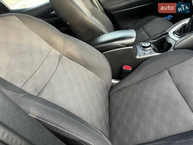Серый Ниссан Кашкай, объемом двигателя 1.6 л и пробегом 114 тыс. км за 14750 $, фото 25 на Automoto.ua