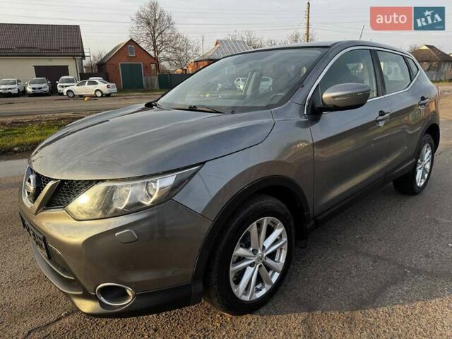 Серый Ниссан Кашкай, объемом двигателя 1.6 л и пробегом 114 тыс. км за 14750 $, фото 1 на Automoto.ua