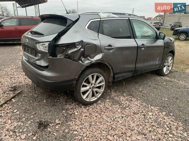 Серый Ниссан Кашкай, объемом двигателя 1.5 л и пробегом 213 тыс. км за 8200 $, фото 4 на Automoto.ua