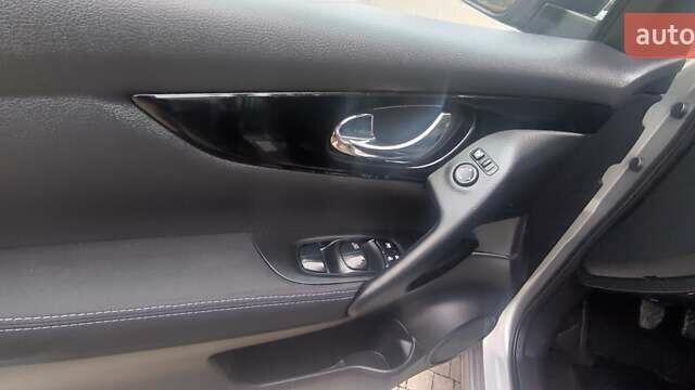 Сірий Ніссан Кашкай, об'ємом двигуна 1.5 л та пробігом 208 тис. км за 14200 $, фото 7 на Automoto.ua