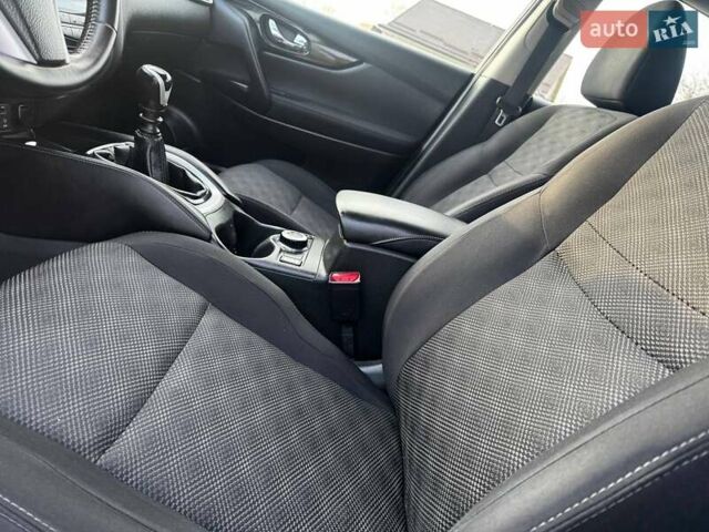 Серый Ниссан Кашкай, объемом двигателя 1.6 л и пробегом 114 тыс. км за 14750 $, фото 53 на Automoto.ua