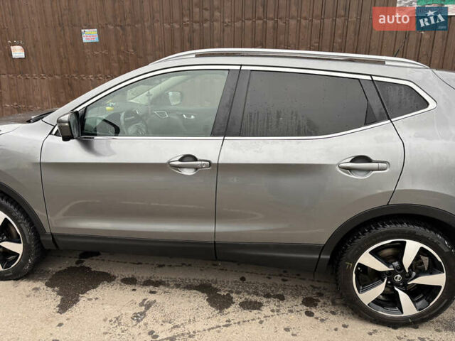 Серый Ниссан Кашкай, объемом двигателя 1.6 л и пробегом 230 тыс. км за 17000 $, фото 6 на Automoto.ua