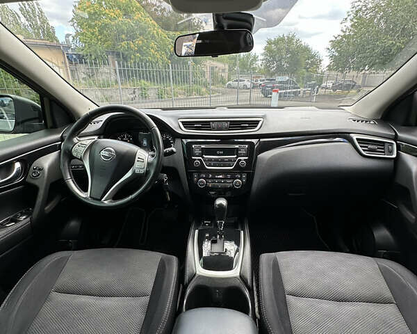 Серый Ниссан Кашкай, объемом двигателя 1.6 л и пробегом 148 тыс. км за 14800 $, фото 6 на Automoto.ua