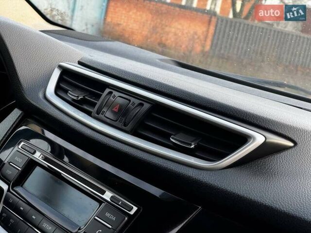 Серый Ниссан Кашкай, объемом двигателя 1.6 л и пробегом 114 тыс. км за 14750 $, фото 15 на Automoto.ua