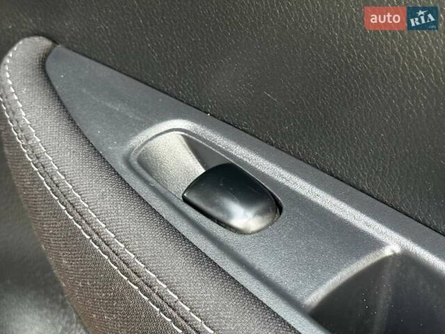 Серый Ниссан Кашкай, объемом двигателя 1.6 л и пробегом 114 тыс. км за 14750 $, фото 31 на Automoto.ua