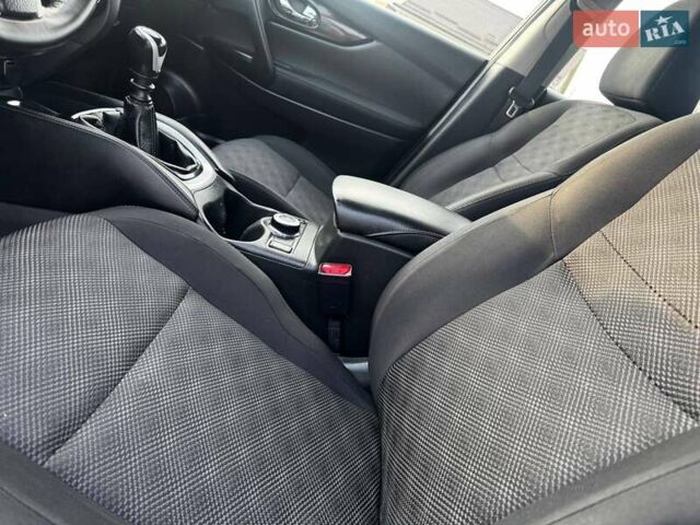 Серый Ниссан Кашкай, объемом двигателя 1.6 л и пробегом 114 тыс. км за 14750 $, фото 46 на Automoto.ua