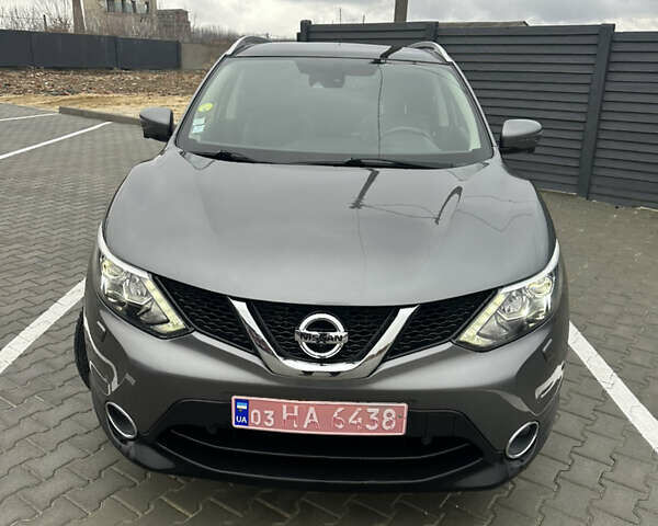Серый Ниссан Кашкай, объемом двигателя 1.6 л и пробегом 230 тыс. км за 14350 $, фото 1 на Automoto.ua