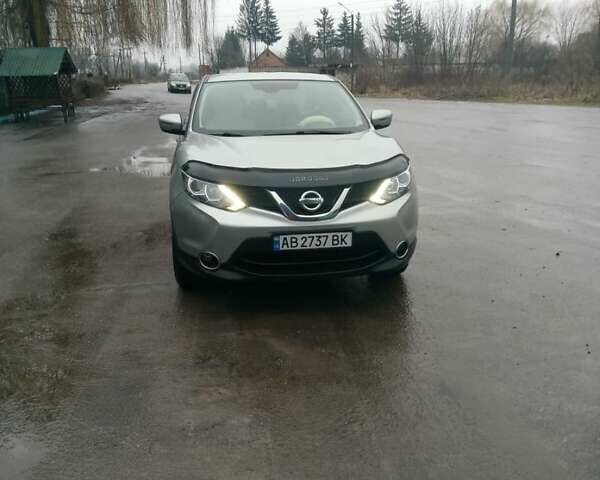 Серый Ниссан Кашкай, объемом двигателя 2 л и пробегом 85 тыс. км за 16500 $, фото 2 на Automoto.ua