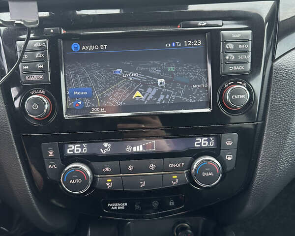 Серый Ниссан Кашкай, объемом двигателя 1.6 л и пробегом 230 тыс. км за 14350 $, фото 27 на Automoto.ua