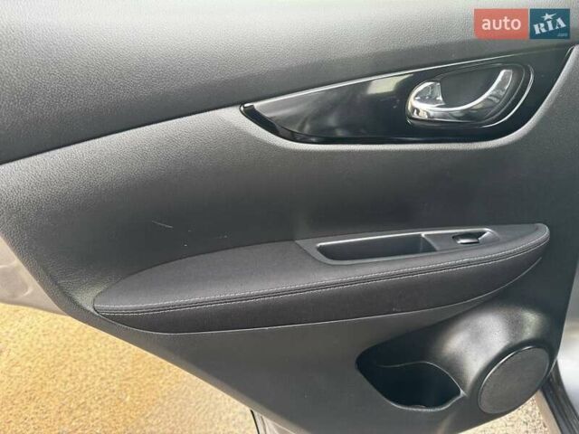 Серый Ниссан Кашкай, объемом двигателя 1.6 л и пробегом 114 тыс. км за 14750 $, фото 47 на Automoto.ua