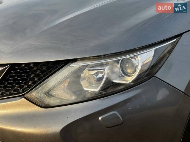 Серый Ниссан Кашкай, объемом двигателя 1.6 л и пробегом 114 тыс. км за 14750 $, фото 42 на Automoto.ua