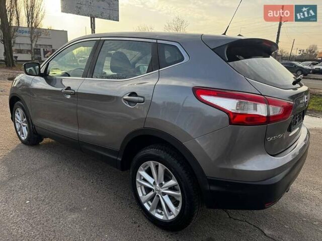 Серый Ниссан Кашкай, объемом двигателя 1.6 л и пробегом 114 тыс. км за 14750 $, фото 7 на Automoto.ua