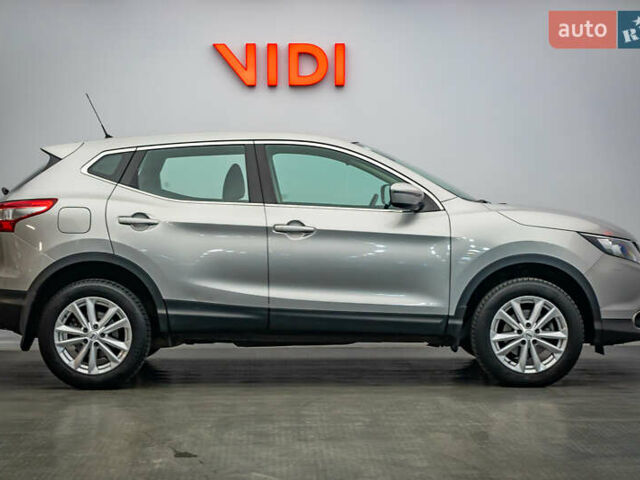 Сірий Ніссан Кашкай, об'ємом двигуна 2 л та пробігом 80 тис. км за 16623 $, фото 3 на Automoto.ua