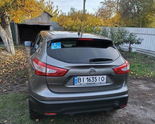 Серый Ниссан Кашкай, объемом двигателя 1.2 л и пробегом 898 тыс. км за 13300 $, фото 2 на Automoto.ua