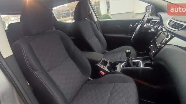 Сірий Ніссан Кашкай, об'ємом двигуна 1.5 л та пробігом 208 тис. км за 14200 $, фото 12 на Automoto.ua