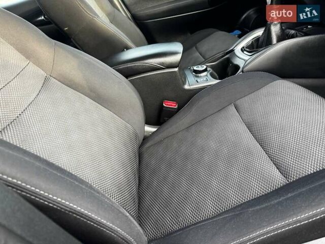 Серый Ниссан Кашкай, объемом двигателя 1.6 л и пробегом 114 тыс. км за 14750 $, фото 24 на Automoto.ua