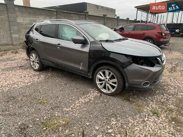 Серый Ниссан Кашкай, объемом двигателя 1.5 л и пробегом 213 тыс. км за 8200 $, фото 3 на Automoto.ua