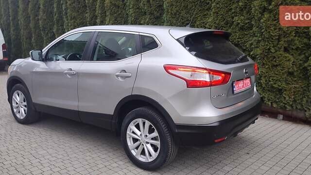 Сірий Ніссан Кашкай, об'ємом двигуна 1.5 л та пробігом 208 тис. км за 14200 $, фото 3 на Automoto.ua