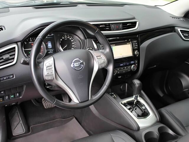 Серый Ниссан Кашкай, объемом двигателя 1.6 л и пробегом 80 тыс. км за 8000 $, фото 4 на Automoto.ua