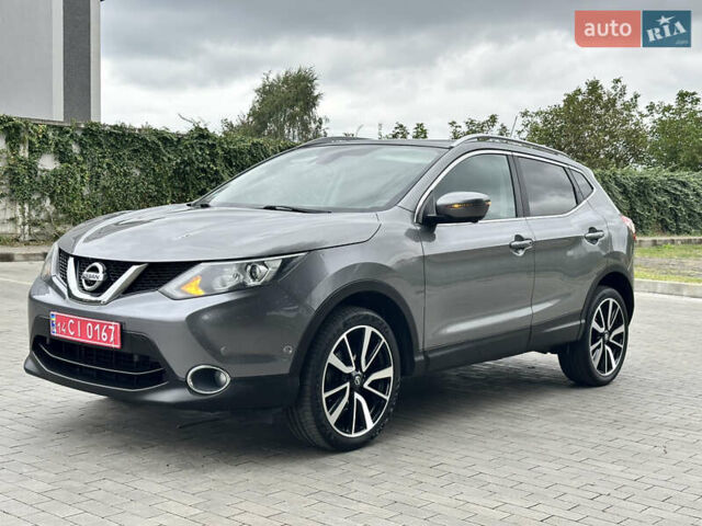 Серый Ниссан Кашкай, объемом двигателя 1.6 л и пробегом 180 тыс. км за 16800 $, фото 2 на Automoto.ua