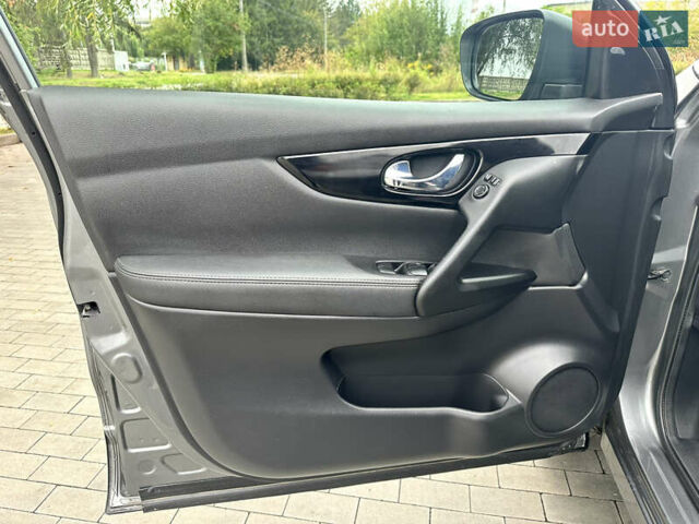 Серый Ниссан Кашкай, объемом двигателя 1.6 л и пробегом 180 тыс. км за 16850 $, фото 25 на Automoto.ua