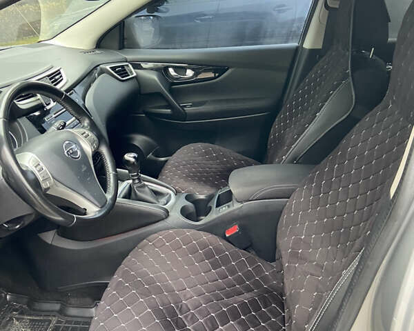 Сірий Ніссан Кашкай, об'ємом двигуна 1.5 л та пробігом 290 тис. км за 14500 $, фото 5 на Automoto.ua