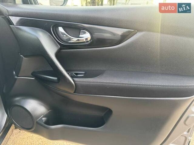 Серый Ниссан Кашкай, объемом двигателя 1.6 л и пробегом 114 тыс. км за 14750 $, фото 33 на Automoto.ua