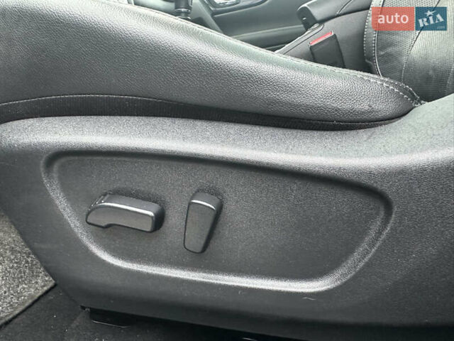 Серый Ниссан Кашкай, объемом двигателя 1.6 л и пробегом 230 тыс. км за 14350 $, фото 30 на Automoto.ua