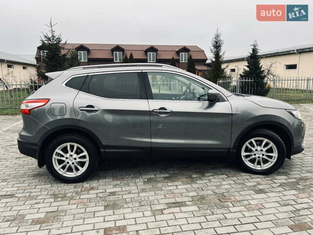 Сірий Ніссан Кашкай, об'ємом двигуна 1.6 л та пробігом 202 тис. км за 15700 $, фото 5 на Automoto.ua