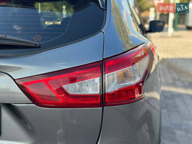 Серый Ниссан Кашкай, объемом двигателя 1.6 л и пробегом 137 тыс. км за 14999 $, фото 45 на Automoto.ua