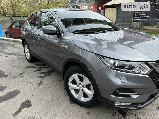 Серый Ниссан Кашкай, объемом двигателя 1.6 л и пробегом 80 тыс. км за 17800 $, фото 2 на Automoto.ua
