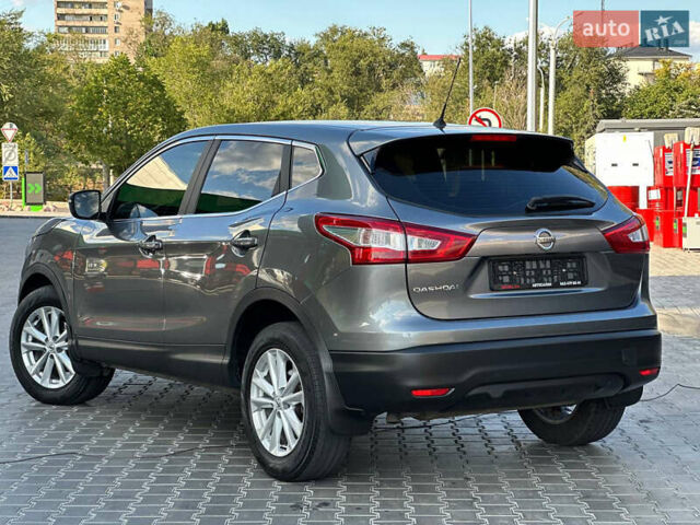 Серый Ниссан Кашкай, объемом двигателя 1.6 л и пробегом 137 тыс. км за 14999 $, фото 6 на Automoto.ua
