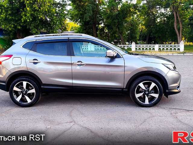 Серый Ниссан Кашкай, объемом двигателя 1.6 л и пробегом 184 тыс. км за 16600 $, фото 3 на Automoto.ua