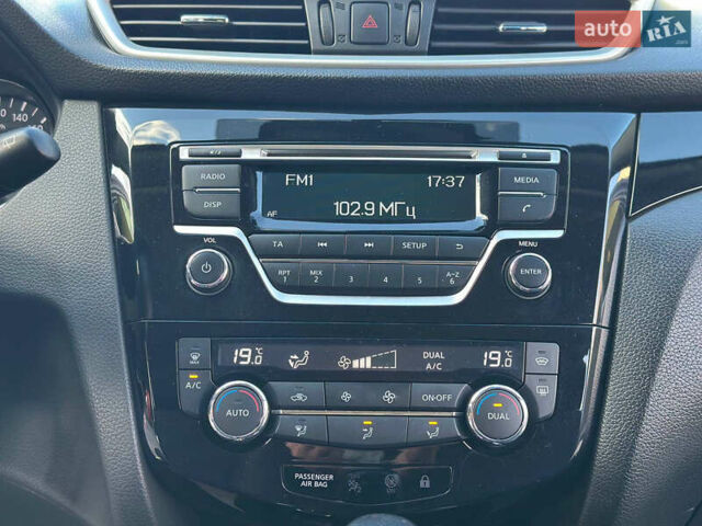 Серый Ниссан Кашкай, объемом двигателя 1.6 л и пробегом 137 тыс. км за 14999 $, фото 36 на Automoto.ua