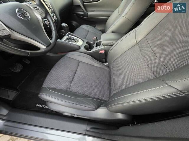 Серый Ниссан Кашкай, объемом двигателя 1.6 л и пробегом 168 тыс. км за 15950 $, фото 71 на Automoto.ua