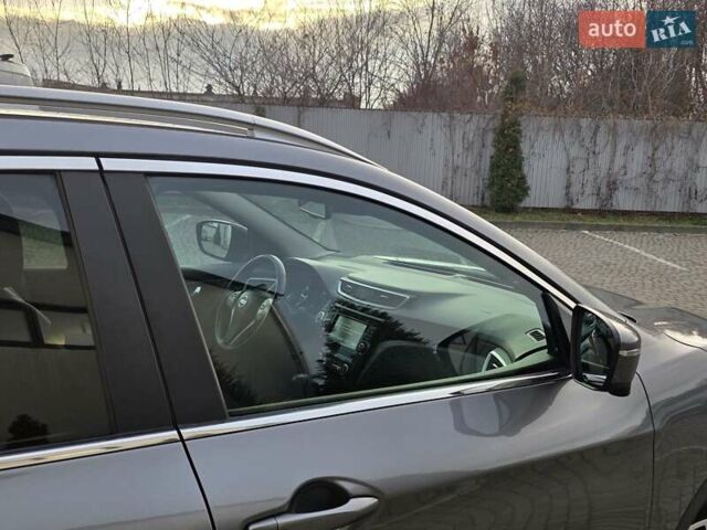 Серый Ниссан Кашкай, объемом двигателя 1.6 л и пробегом 168 тыс. км за 15950 $, фото 16 на Automoto.ua