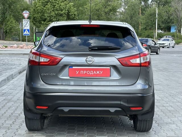 Серый Ниссан Кашкай, объемом двигателя 1.6 л и пробегом 137 тыс. км за 14999 $, фото 2 на Automoto.ua