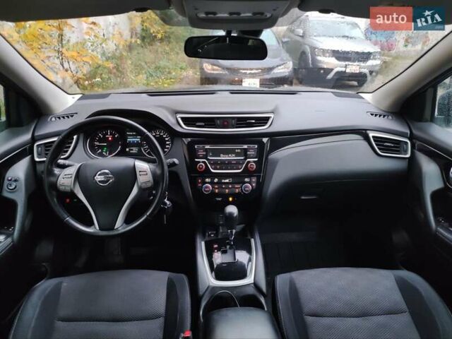 Ниссан Кашкай 2017 в Киеве на Automoto.ua Серый Ниссан Кашкай, объемом двигателя 1.6 л и пробегом 159 тыс. км за 14999 $, фото 4 на Automoto.ua