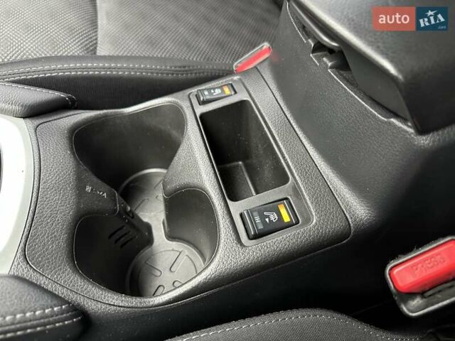 Сірий Ніссан Кашкай, об'ємом двигуна 2 л та пробігом 84 тис. км за 15800 $, фото 26 на Automoto.ua
