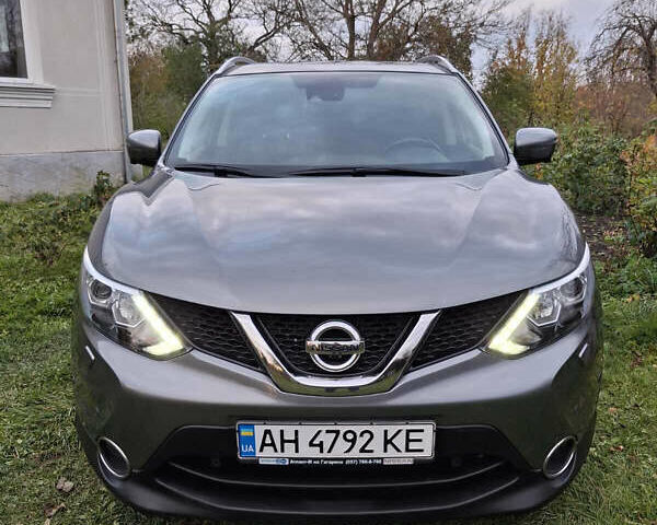 Серый Ниссан Кашкай, объемом двигателя 1.6 л и пробегом 42 тыс. км за 19000 $, фото 1 на Automoto.ua