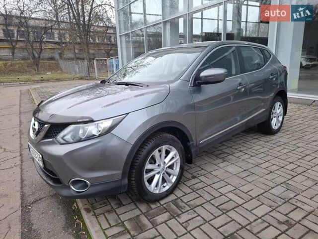 Сірий Ніссан Кашкай, об'ємом двигуна 1.6 л та пробігом 159 тис. км за 16300 $, фото 2 на Automoto.ua