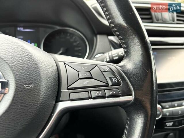 Сірий Ніссан Кашкай, об'ємом двигуна 1.6 л та пробігом 85 тис. км за 19300 $, фото 30 на Automoto.ua