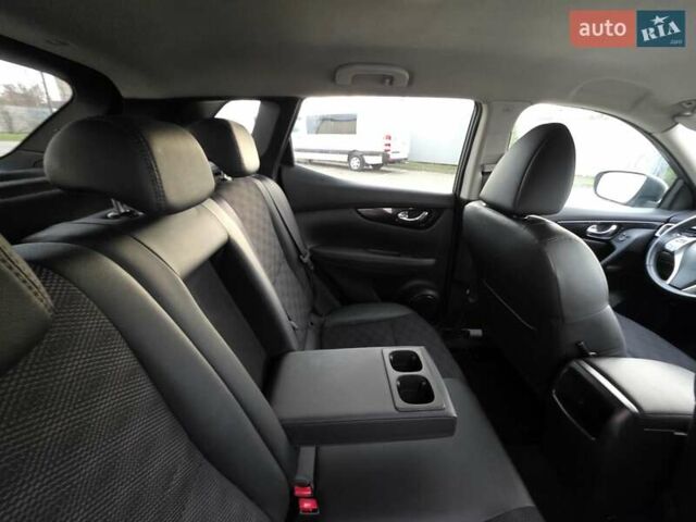 Серый Ниссан Кашкай, объемом двигателя 1.6 л и пробегом 168 тыс. км за 15950 $, фото 60 на Automoto.ua