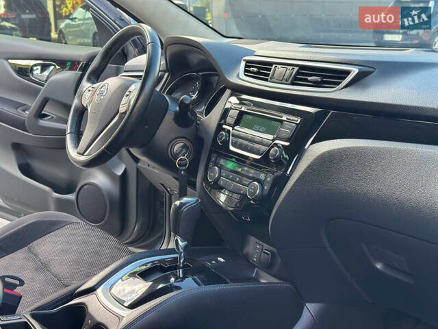 Серый Ниссан Кашкай, объемом двигателя 1.6 л и пробегом 137 тыс. км за 14999 $, фото 26 на Automoto.ua